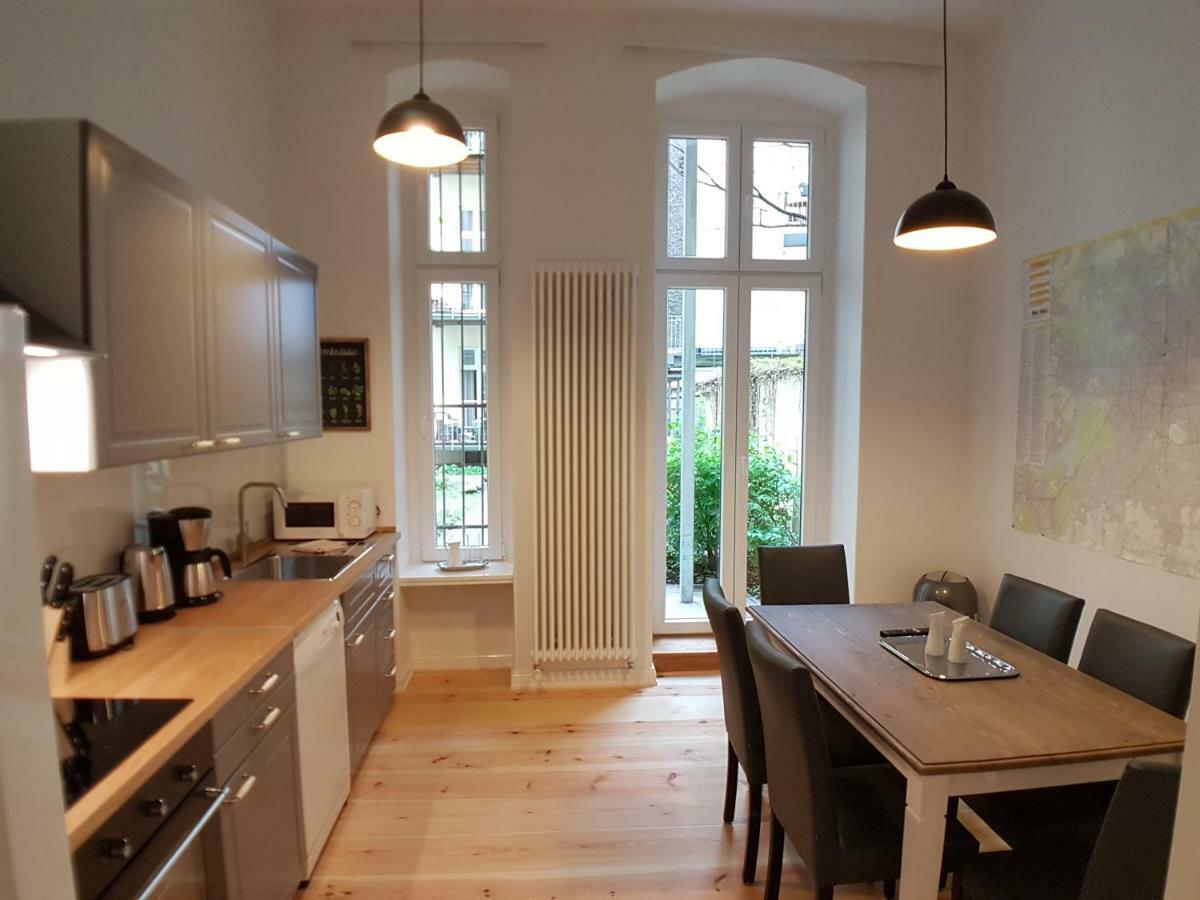Apartamento Lang Re By Rockchair L Superhost Status L 2 Bedrooms Boxspringbeds In Center - Cozy Family & Business Flair Welcomes You! *
